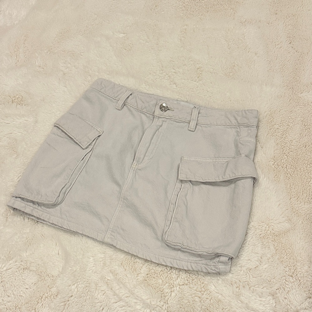 Stradivarius Beige Mini Skirt with Pockets